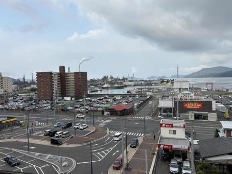 曇りの徳山市 曇りの徳山市 徳山市,徳山駅,曇りの写真素材