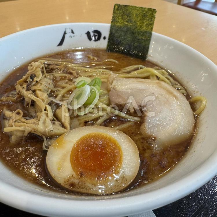 醤油ラーメン ラーメン,フード,おいしいの写真素材
