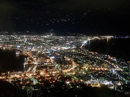 【世界三大夜景】函館山から見る美しい夜景 【世界三大夜景】函館山から見る美しい夜景の写真