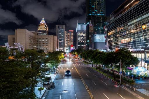 夜の台湾市街地の様子 台湾,台北,アジアの写真素材