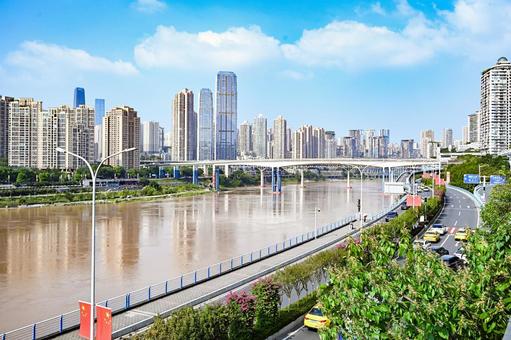 重慶・街並みと嘉陵江 重慶,嘉陵江,街並みの写真素材