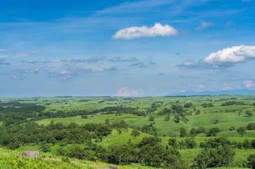 熊本-【押戸石の丘】 熊本,阿蘇市,阿蘇山の写真素材