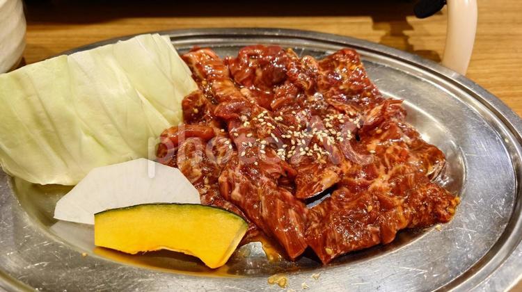 焼き肉 肉,ハラミ,キャベツの写真素材