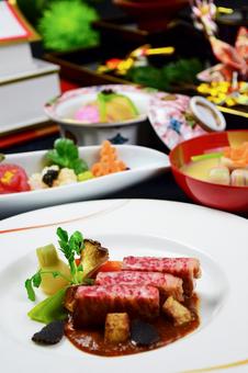 お祝いの和洋折衷コース　牛フィレステーキの写真