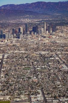ロサンゼルスの山と都市景観 ロサンゼルス,アメリカ,高層ビルの写真素材