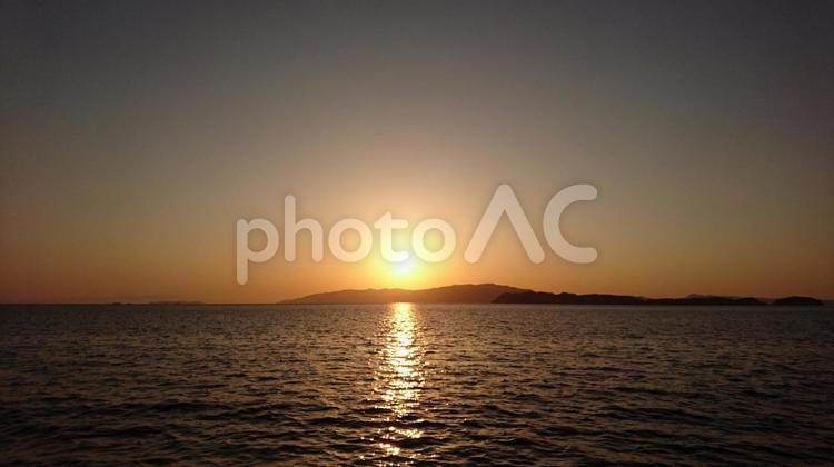夕日 夕日,海,夕暮れの写真素材