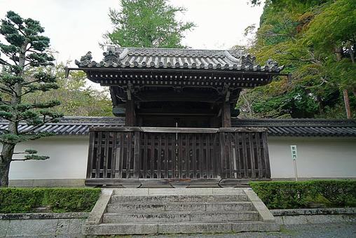 パワースポット 滋賀 西教寺⑯ 勅使門 パワースポット 滋賀 西教寺⑯ 勅使門の写真