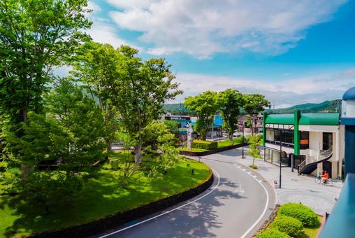 【長野】軽井沢駅の周辺の街並み 【長野】軽井沢駅の周辺の街並み 軽井沢,駅,長野の写真素材