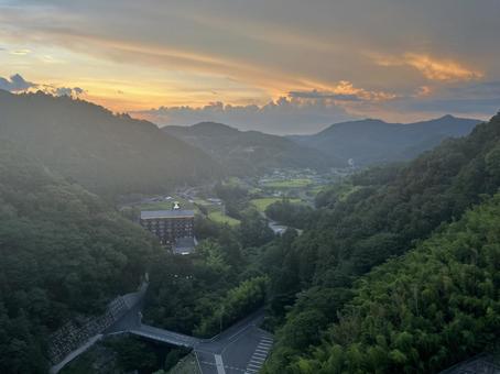 椛川ダム 夕日 椛川ダム 夕日の写真