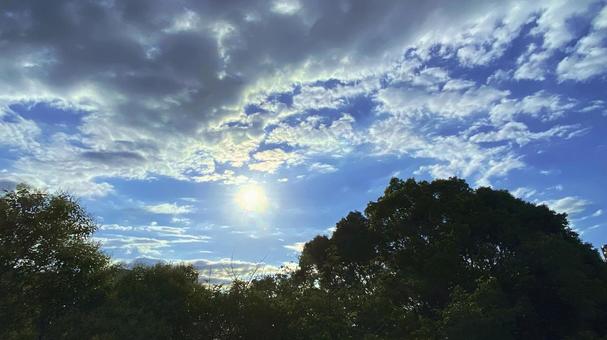 Scenery of light shining through the clouds, JPG Scenery of light shining through the clouds, JPG