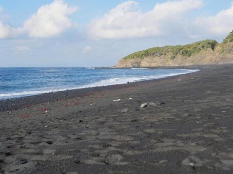 伊豆大島　砂の浜 砂の浜,ビーチ,黒砂の写真素材