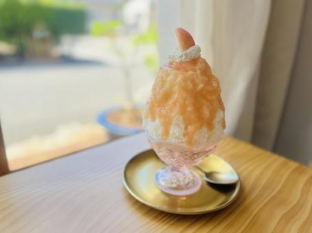桃ミルク かき氷 桃ミルク かき氷の写真