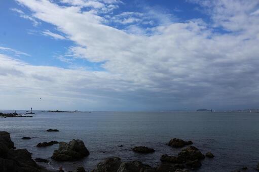 １０月中旬の森戸海岸からの風景 森戸海岸,海,空の写真素材