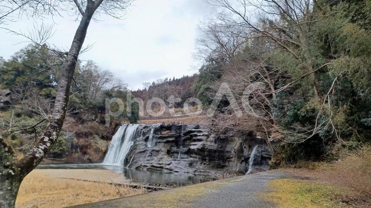 龍門の滝(栃木県那須鳥山市) 龍門の滝,栃木県,滝の写真素材