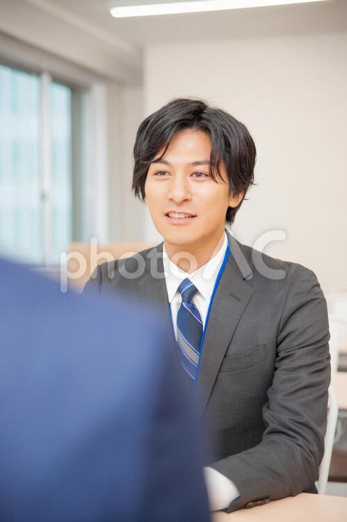 面接・打ち合わせ・カウンセリング風景 ビジネスマン,ビジネス,面接の写真素材