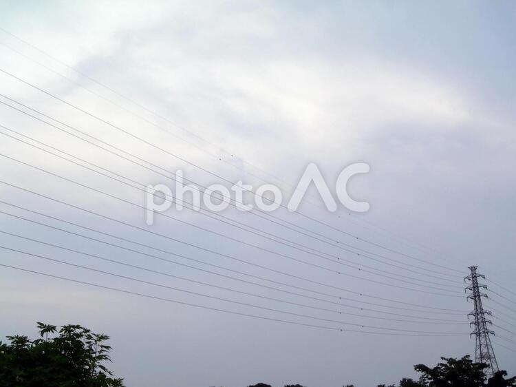 鉄塔がある風景 鉄塔,送電線,電線の写真素材