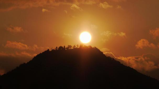 高城山山頂と日の出(丹波篠山市) 高城山,兵庫県,丹波篠山市の写真素材