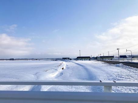 雪景色と青空 雪景色と青空の写真
