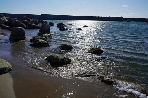 港の砂浜2 道川漁港 港の砂浜2 道川漁港の写真