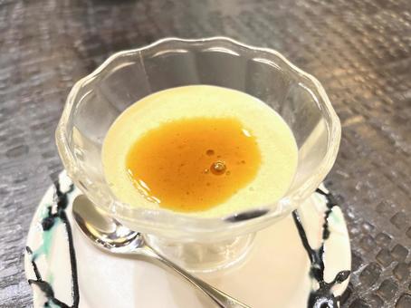 プリン イタリア料理,フランス料理,イタリアンの写真素材