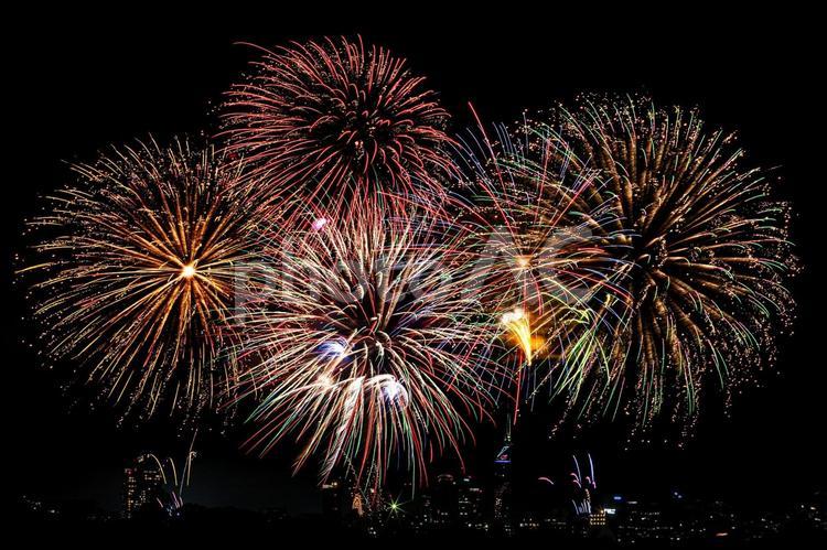 花火大会の打ち上げ花火 花火,打ち上げ花火,打上花火の写真素材
