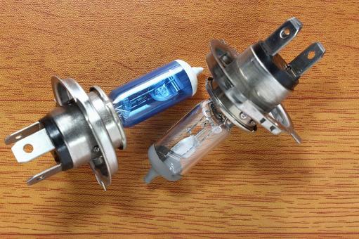 自動車用の電球ハロゲンバルブ ヘッドライト,ハロゲン,ランプの写真素材