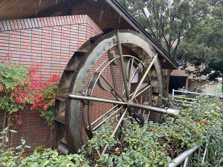 東綾瀬公園の水車 東綾瀬公園の水車の写真