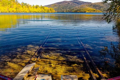 然別湖に続く線路 然別湖に続く線路 の写真