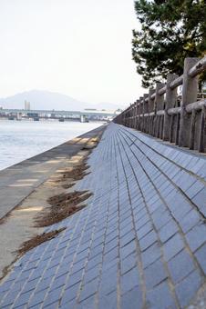 海沿いの柵の写真