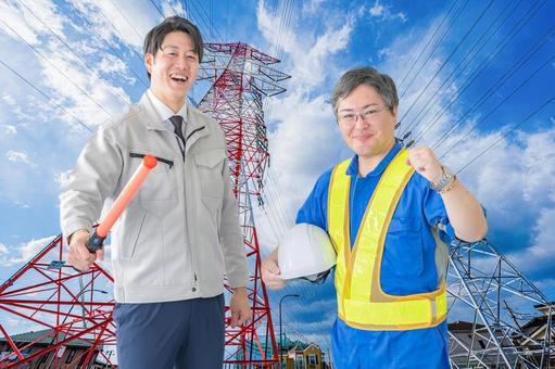 鉄塔と作業チーム 鉄塔と作業チーム 建設現場,インフラ,電力の写真素材