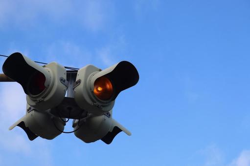 点滅信号機 信号機,赤,空の写真素材