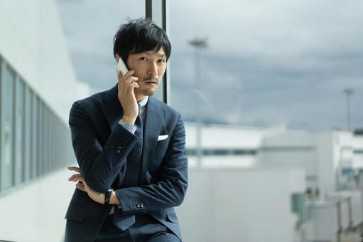 打電話的商人 打電話的商人