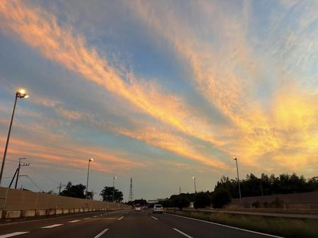 夕暮れ時の東北道 04 自動車専用道路,高速道路,ドライブの写真素材