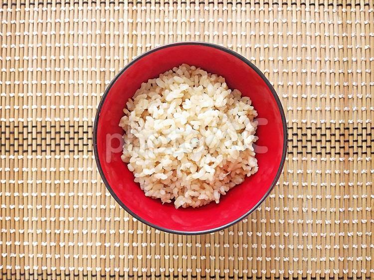 玄米ご飯　上から見た画 玄米,ご飯,お米の写真素材