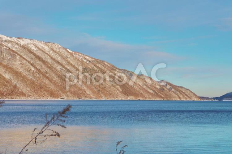 湖 山,湖,自然の写真素材