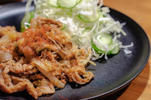 豚肉炒めの家庭的な夕食 豚肉炒めの家庭的な夕食 夕食,晩ごはん,家庭料理の写真素材