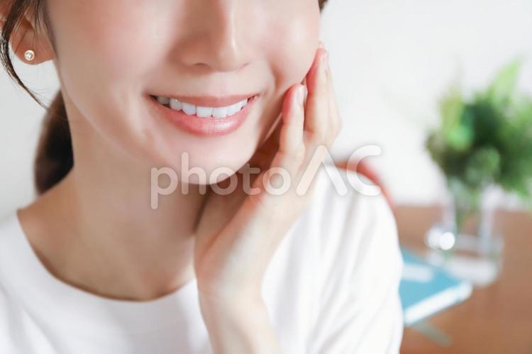 女性の顔　スキンケアイメージ スキンケア,肌,つやの写真素材