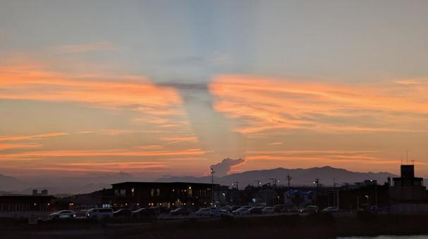 夕焼けと雲の影 夕焼けと雲の影の写真