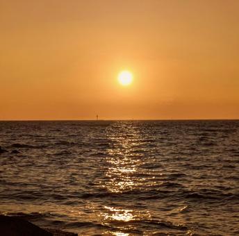 夕日＆夕焼け 夕日,夕焼け,海の写真素材