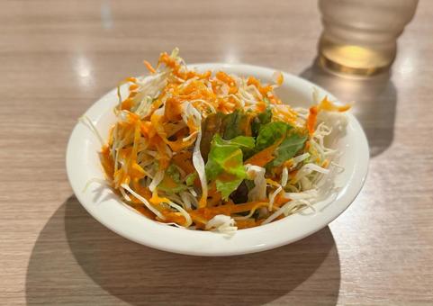 インド料理屋さんのサラダ サラダ,インド料理,エスニック料理の写真素材