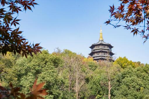 杭州・雷峰塔 雷峰塔,西湖,杭州の写真素材