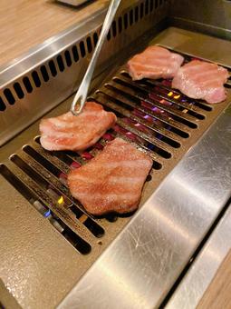 焼肉 牛タン 焼肉 牛タンの写真