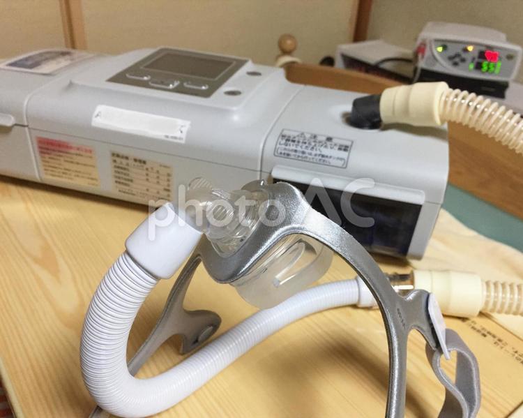 シーパップ療法の機械とマスク 睡眠時無呼吸症候群,シーパップ療法,cpap療法の写真素材
