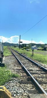 田舎　線路 田舎,田舎の風景,日本の写真素材