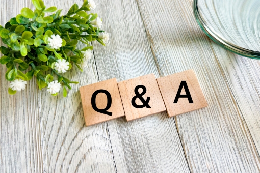 よくある質問　Q&A 質疑応答,問い合わせ,回答の写真素材