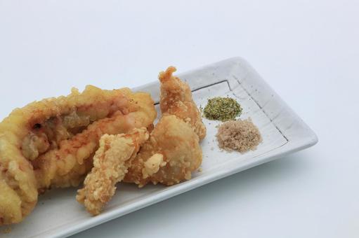 いか下足天ぷら&鶏唐揚げ いか下足天ぷら&鶏唐揚げ いか下足,天ぷら,いか下足天ぷらの写真素材
