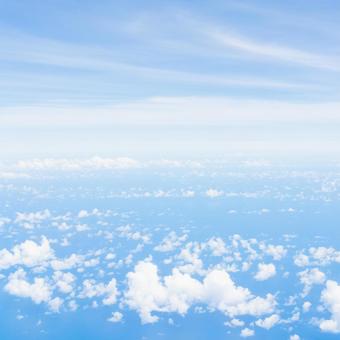 夏空 夏空 旅客機,飛行機,空の旅の写真素材