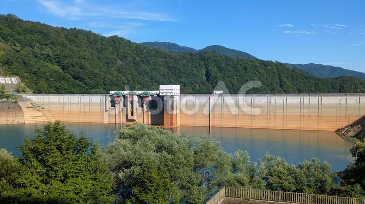 秋田県・玉川ダム 湖畔,ダム,秋田県の写真素材