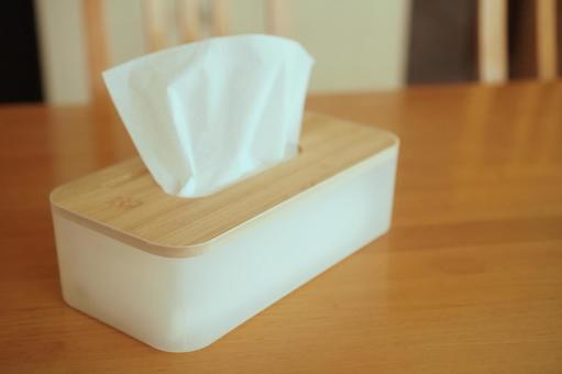リビングに置かれたティッシュ ティッシュ,食卓,鼻をかむの写真素材