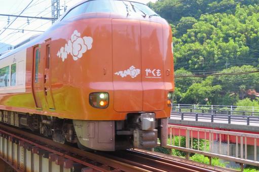 特急やくも 特急やくも 特急やくも,列車,電車の写真素材